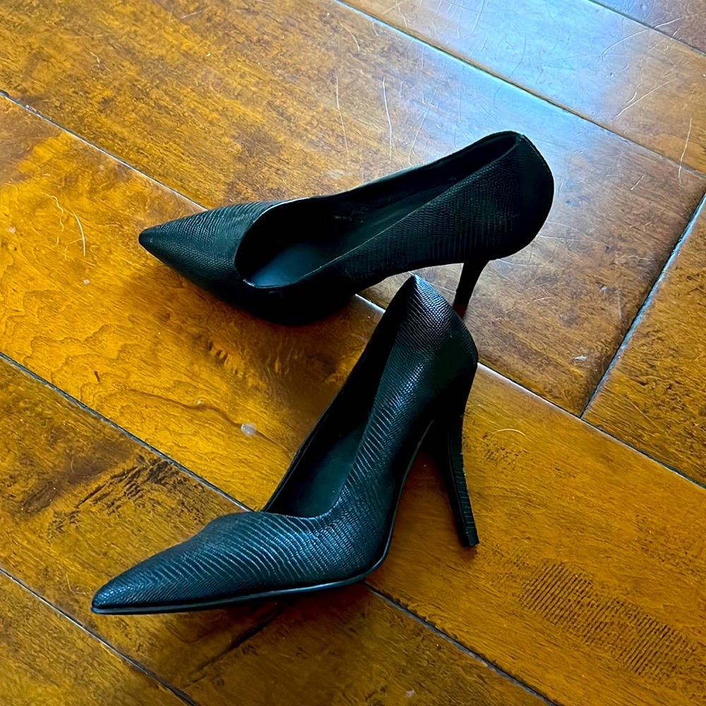 Size 8 black 3.5 heels